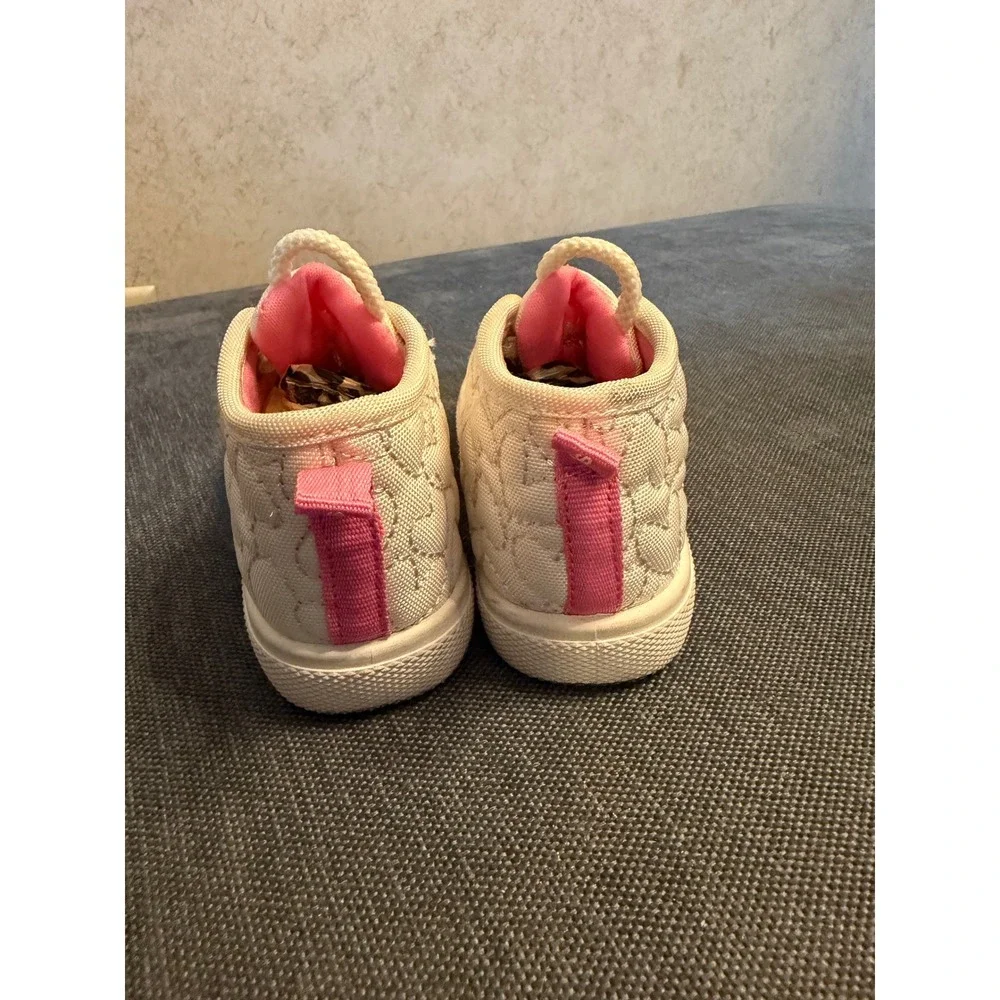 Carters Baby Girls Quilted Heart High Top Sneakers White Pink Size 5M CF22D12B
